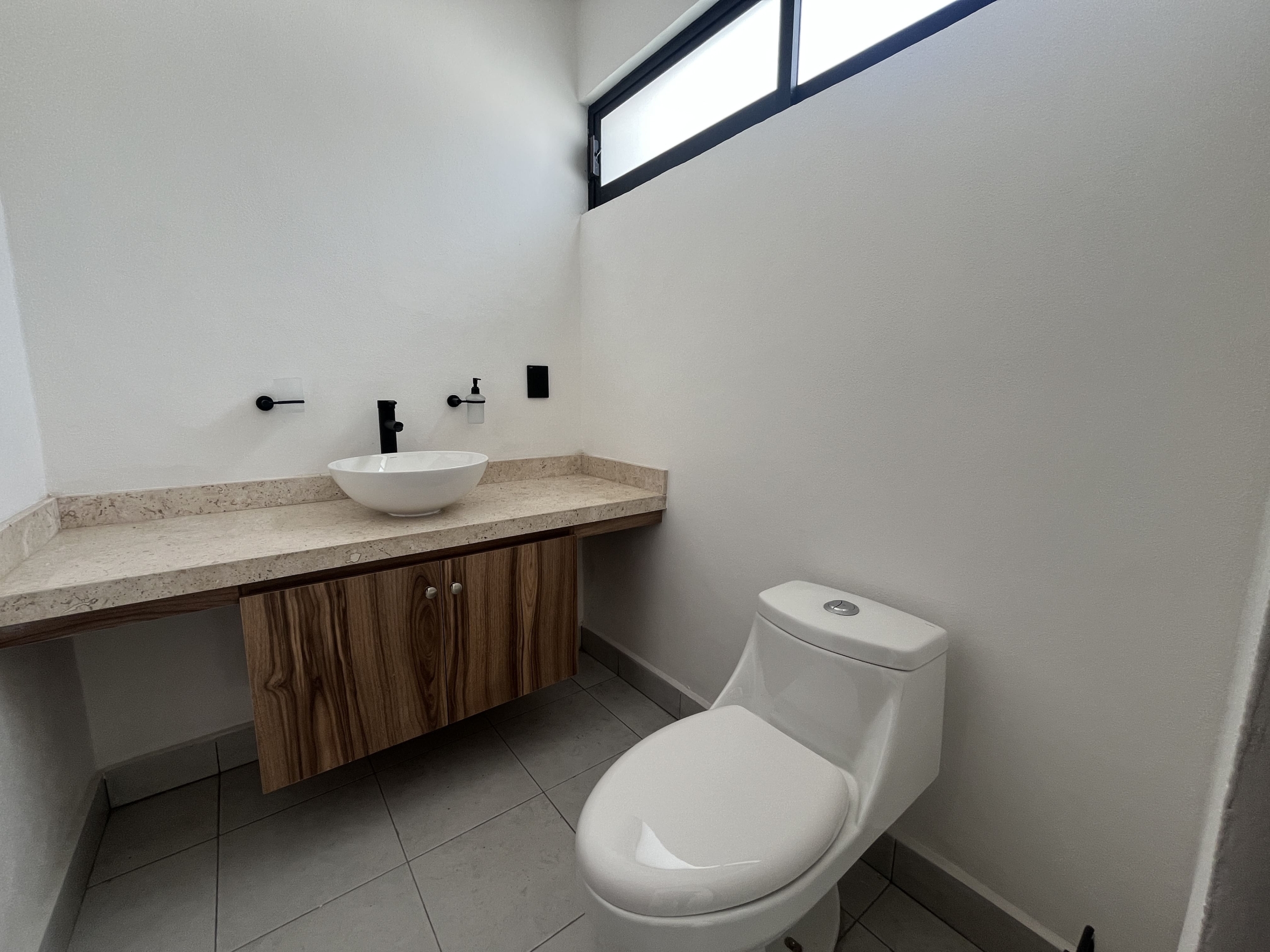 Casa en venta en Bosques de San Juan, San Juan del Rio, Qro. (Casa Cedros)