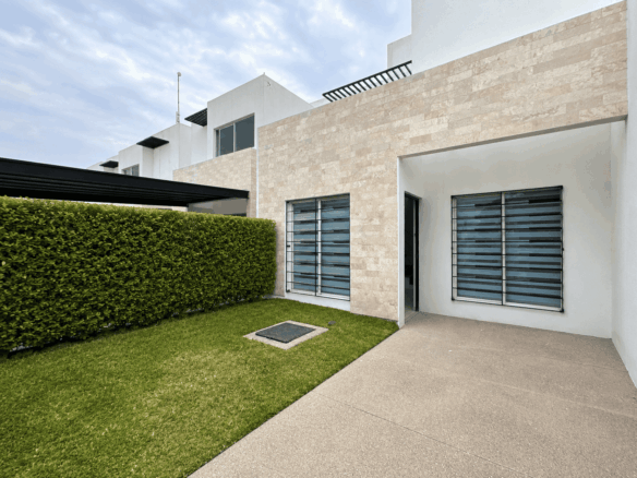 Casa en renta en La Rioja, San Juan del Rio, Qro.